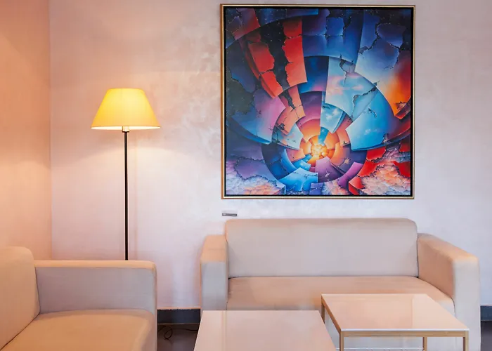 Complex Comfort Hotel